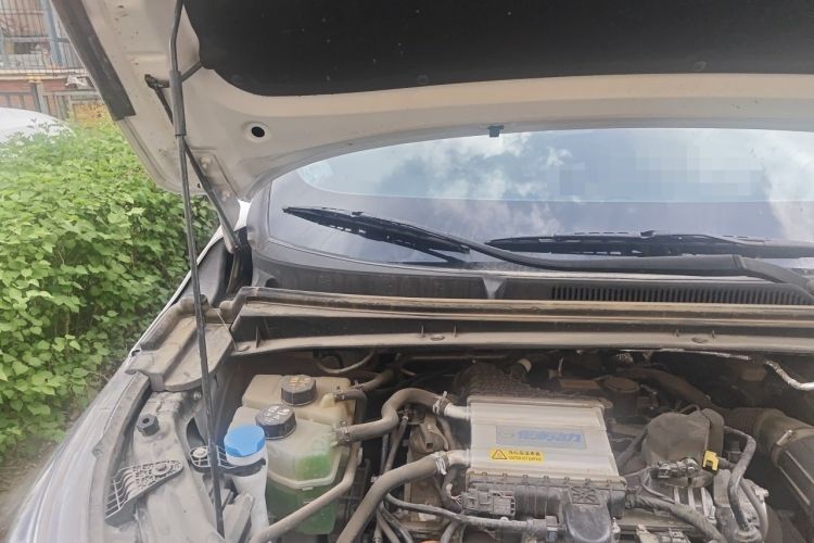 Used GAC Trumpchi M6 2023 PRO 270T DCT Luxury Edition Engine Bay Right