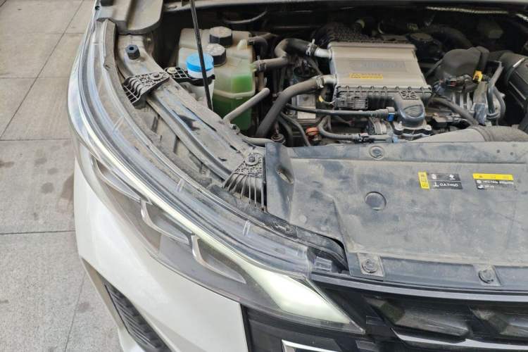 Used GAC Trumpchi M6 2023 PRO 270T DCT Luxury Edition Engine Bay Right