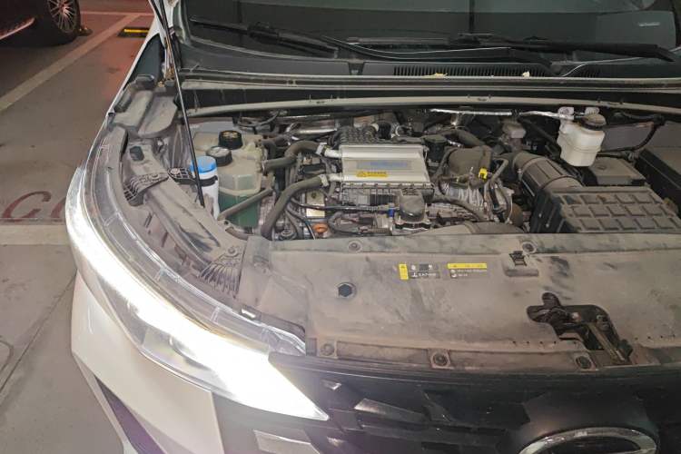 Used GAC Trumpchi M6 2023 PRO 270T DCT Luxury Edition Engine Bay Right