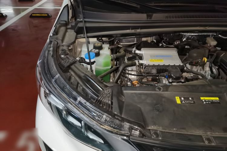 Used GAC Trumpchi M6 2023 PRO 270T DCT Luxury Edition Engine Bay Right