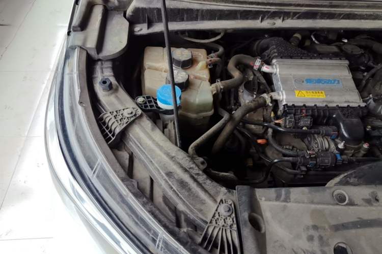 Used GAC Trumpchi M6 2023 PRO 270T DCT Luxury Edition Engine Bay Right