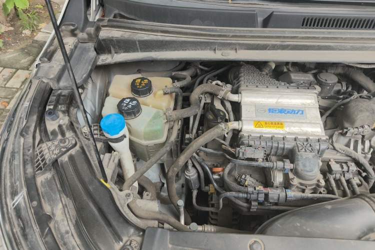 Used GAC Trumpchi M6 2023 PRO 270T DCT Elite Edition Engine Bay Right