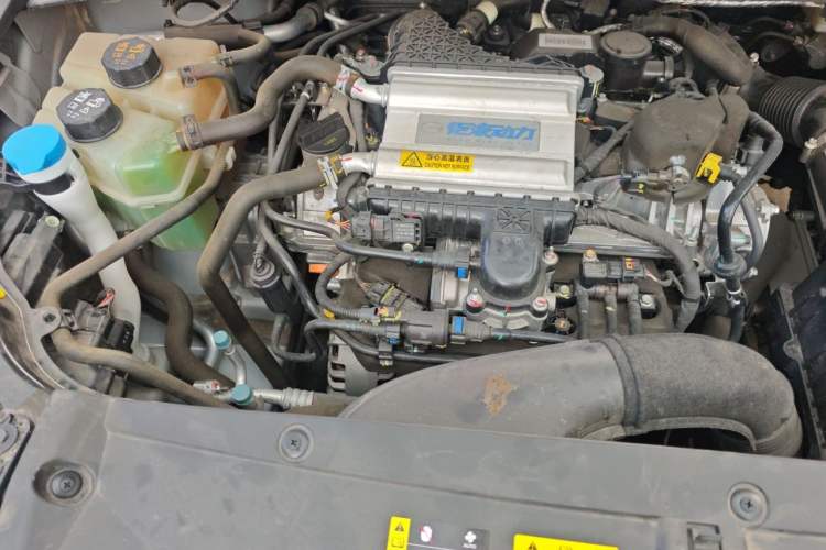 Used GAC Trumpchi M6 2023 PRO 270T DCT Luxury Edition Engine Bay Right