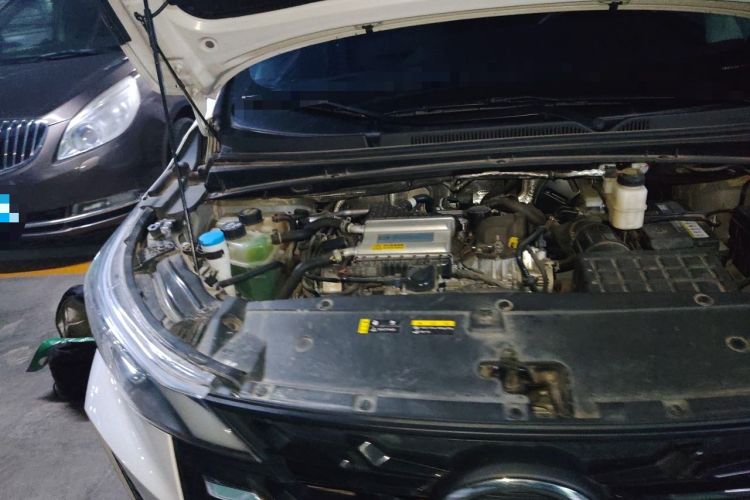 Used GAC Trumpchi M6 2023 PRO 270T DCT Elite Edition Engine Bay Right