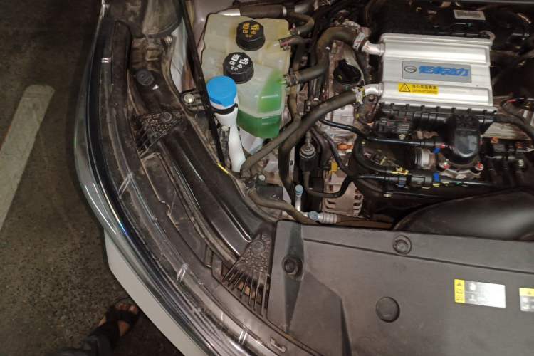 Used GAC Trumpchi M6 2023 PRO 270T DCT Elite Edition Engine Bay Right