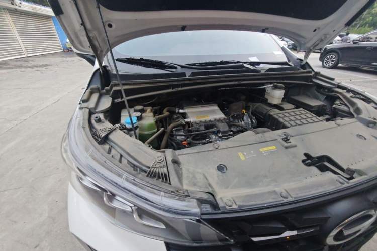 Used GAC Trumpchi M6 2023 PRO 270T DCT Luxury Edition Engine Bay Right
