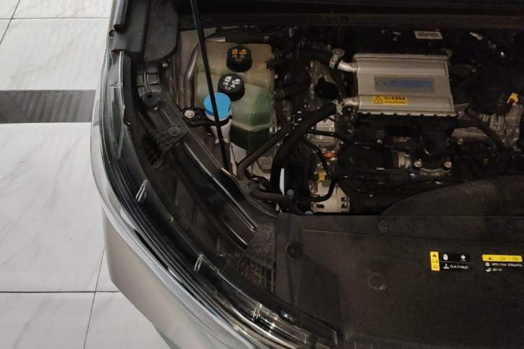Used GAC Trumpchi M6 2023 PRO 270T DCT Luxury Edition Engine Bay Right