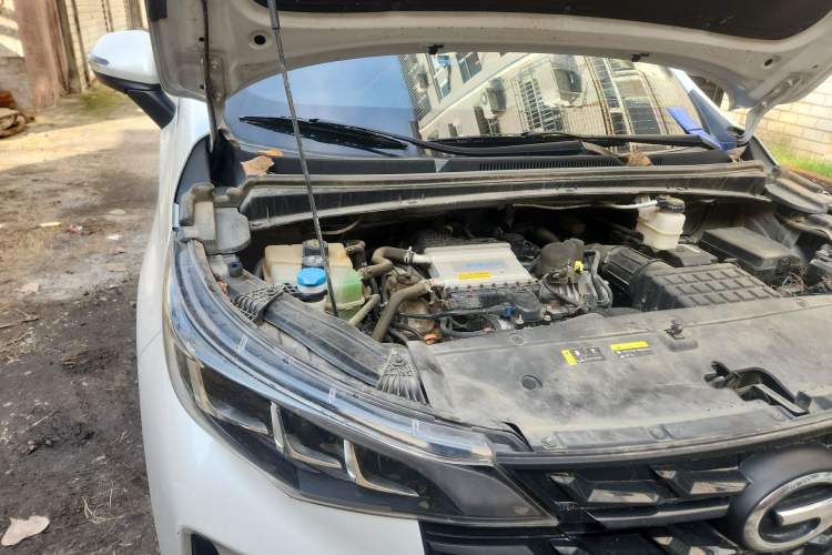 Used GAC Trumpchi M6 2023 PRO 270T DCT Luxury Edition Engine Bay Right