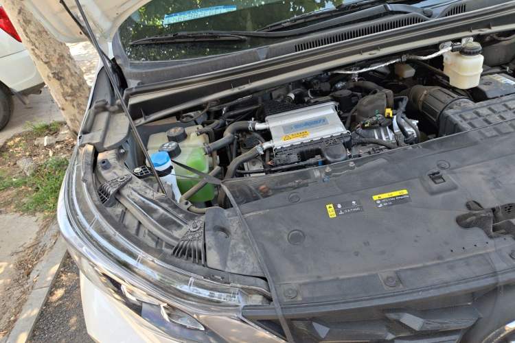 Used GAC Trumpchi M6 2023 PRO 270T DCT Luxury Edition Engine Bay Right