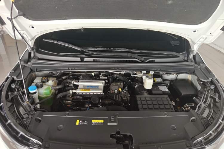 Used GAC Trumpchi M6 2023 PRO 270T DCT Luxury Edition Engine Bay