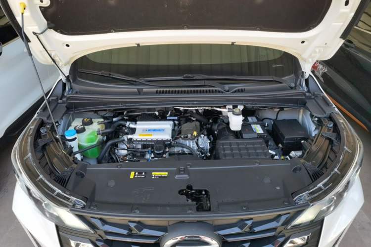 Used GAC Trumpchi M6 2023 PRO 270T DCT Luxury Edition Engine Bay