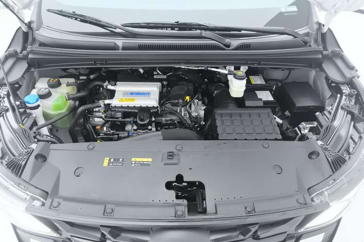 Used GAC Trumpchi M6 2023 PRO 270T DCT Luxury Edition Engine Bay