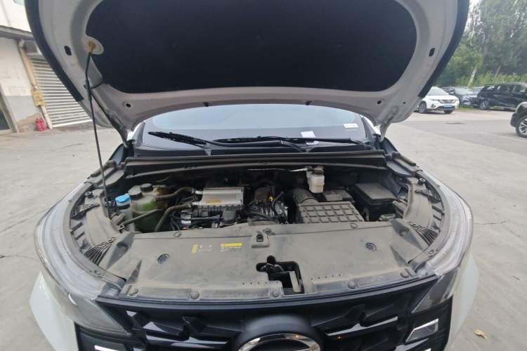 Used GAC Trumpchi M6 2023 PRO 270T DCT Luxury Edition Engine Bay