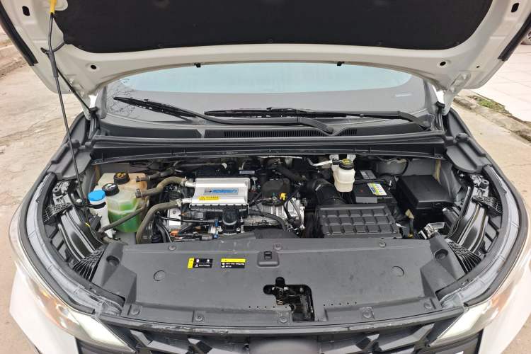 Used GAC Trumpchi M6 2023 PRO 270T DCT Luxury Edition Engine Bay