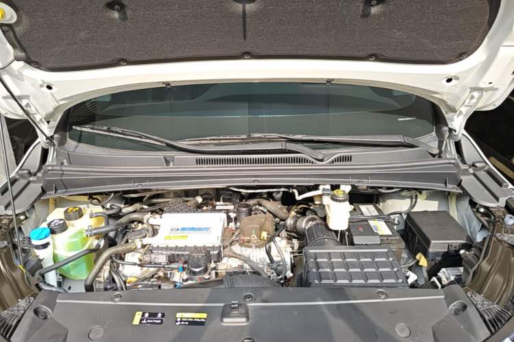 Used GAC Trumpchi M6 2023 PRO 270T DCT Luxury Edition Engine Bay