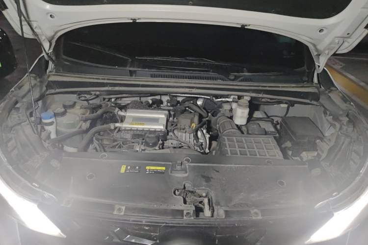 Used GAC Trumpchi M6 2023 PRO 270T DCT Luxury Edition Engine Bay