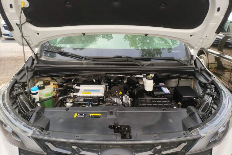 Used GAC Trumpchi M6 2023 PRO 270T DCT Luxury Edition Engine Bay