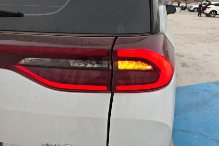 Used GAC Trumpchi M6 2023 PRO 270T DCT Luxury Edition Exterior 1