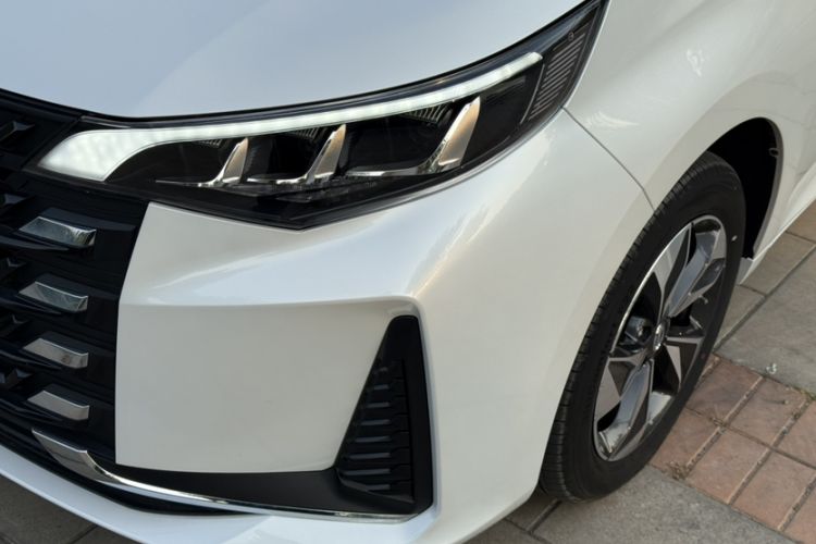 Used GAC Trumpchi M6 2023 PRO 270T DCT Luxury Edition Exterior 1
