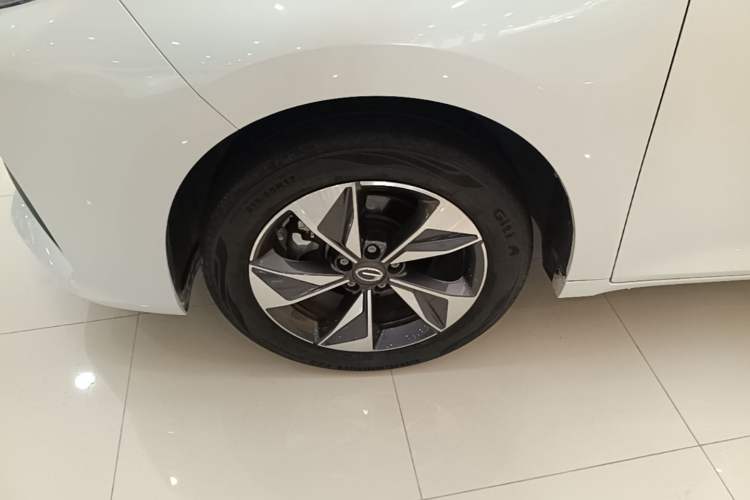 Used GAC Trumpchi M6 2023 PRO 270T DCT Luxury Edition Exterior 2