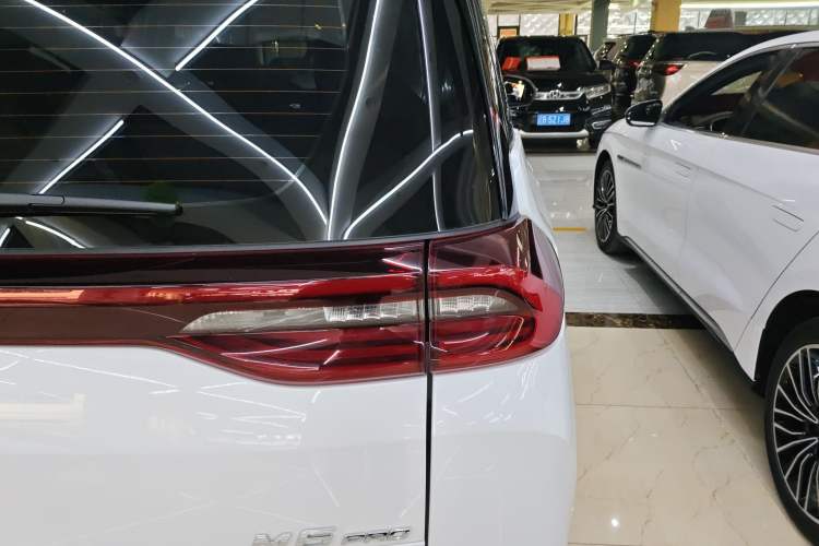 Used GAC Trumpchi M6 2023 PRO 270T DCT Luxury Edition Exterior 3