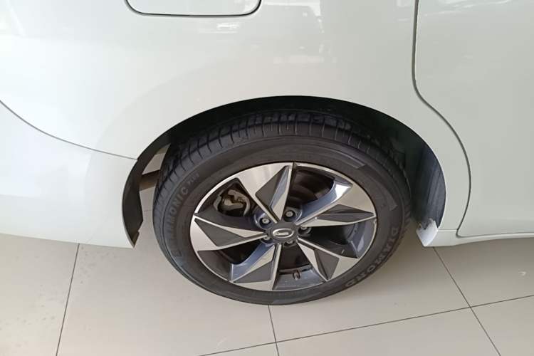 Used GAC Trumpchi M6 2023 PRO 270T DCT Luxury Edition Exterior 3