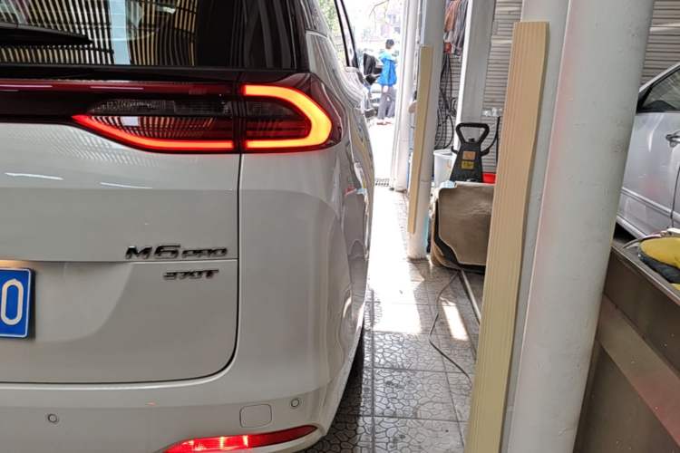 Used GAC Trumpchi M6 2023 PRO 270T DCT Luxury Edition Exterior 3