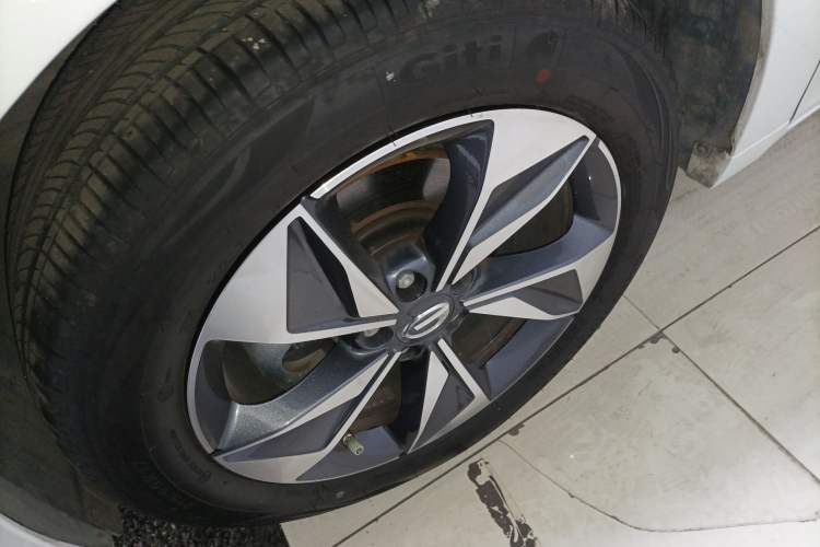 Used GAC Trumpchi M6 2023 PRO 270T DCT Luxury Edition Exterior 4