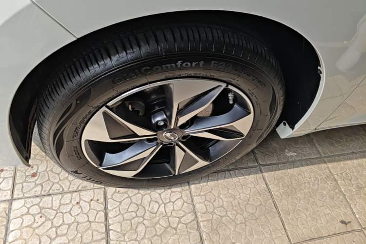 Used GAC Trumpchi M6 2023 PRO 270T DCT Luxury Edition Exterior 4