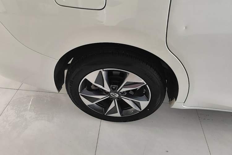 Used GAC Trumpchi M6 2023 PRO 270T DCT Luxury Edition Exterior 5