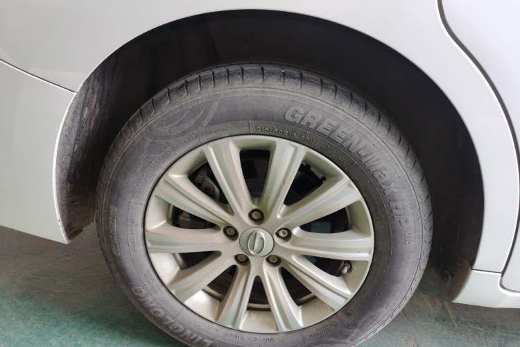 Used GAC Trumpchi M6 2023 PRO 270T DCT Elite Edition Exterior 5