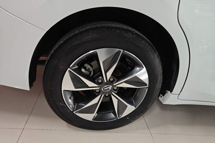 Used GAC Trumpchi M6 2023 PRO 270T DCT Luxury Edition Exterior 5