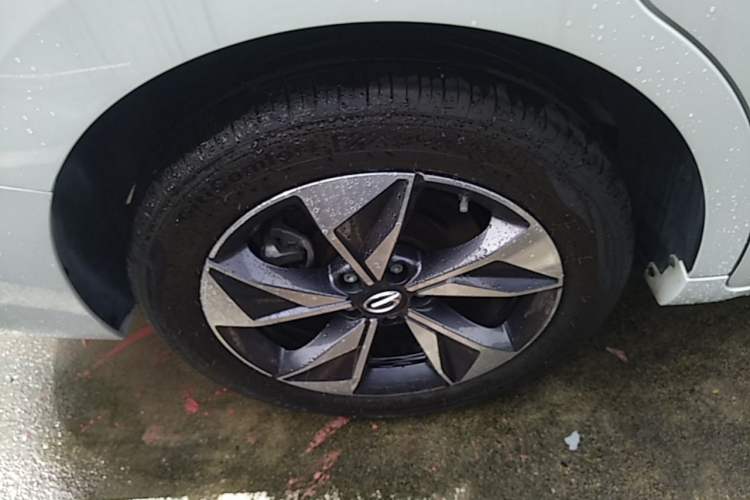 Used GAC Trumpchi M6 2023 PRO 270T DCT Luxury Edition Exterior 5
