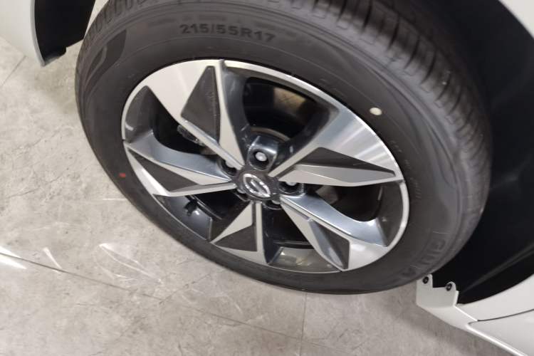 Used GAC Trumpchi M6 2023 PRO 270T DCT Luxury Edition Exterior 5