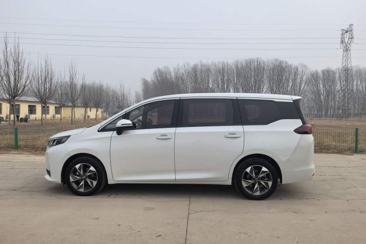 Used GAC Trumpchi M6 2023 PRO 270T DCT Luxury Edition Exterior 6