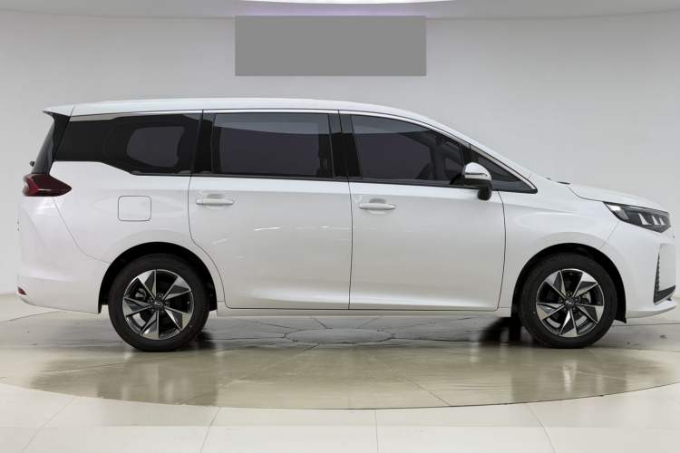 Used GAC Trumpchi M6 2023 PRO 270T DCT Luxury Edition Exterior 6