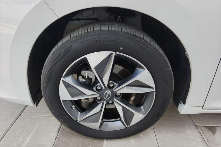 Used GAC Trumpchi M6 2023 PRO 270T DCT Luxury Edition Exterior 7