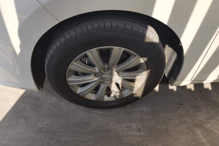 Used GAC Trumpchi M6 2023 PRO 270T DCT Elite Edition Exterior 7
