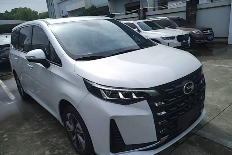 Used GAC Trumpchi M6 2023 PRO 270T DCT Luxury Edition Front Right 45 Deg