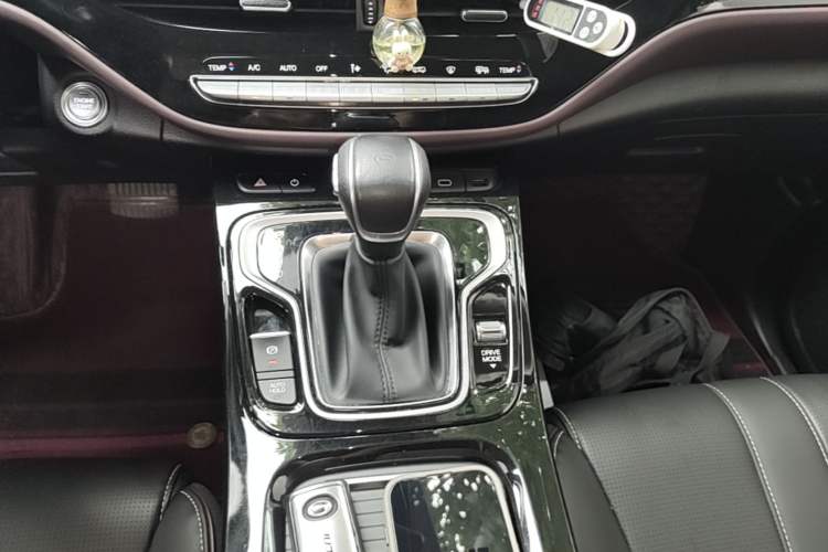 Used GAC Trumpchi M6 2023 PRO 270T DCT Luxury Edition Gear Lever