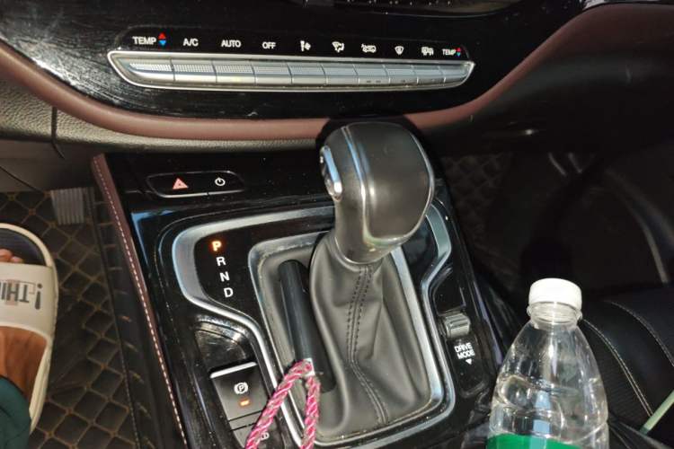Used GAC Trumpchi M6 2023 PRO 270T DCT Luxury Edition Gear Lever
