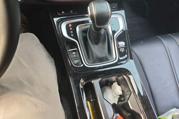 Used GAC Trumpchi M6 2023 PRO 270T DCT Elite Edition Gear Lever
