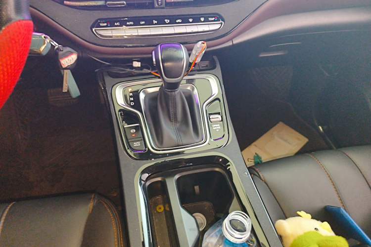 Used GAC Trumpchi M6 2023 PRO 270T DCT Elite Edition Gear Lever