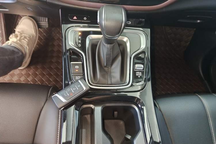 Used GAC Trumpchi M6 2023 PRO 270T DCT Luxury Edition Gear Lever