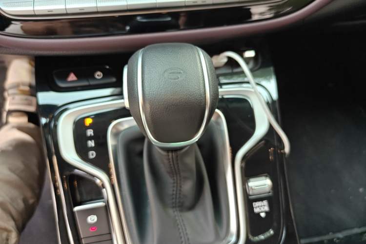 Used GAC Trumpchi M6 2023 PRO 270T DCT Luxury Edition Gear Lever