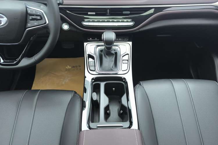 Used GAC Trumpchi M6 2023 PRO 270T DCT Luxury Edition Gear Lever