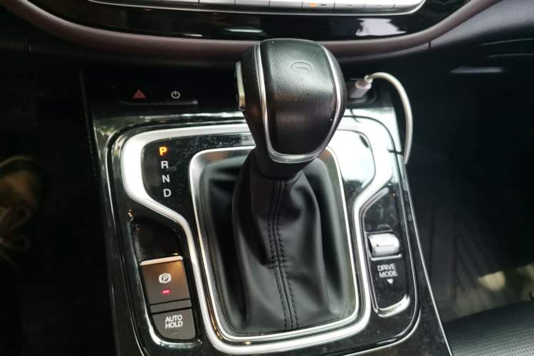 Used GAC Trumpchi M6 2023 PRO 270T DCT Luxury Edition Gear Lever