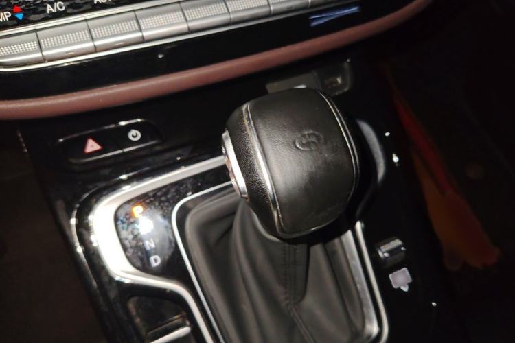 Used GAC Trumpchi M6 2023 PRO 270T DCT Elite Edition Gear Lever