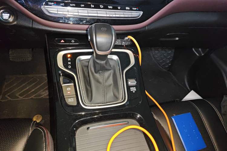 Used GAC Trumpchi M6 2023 PRO 270T DCT Luxury Edition Gear Lever