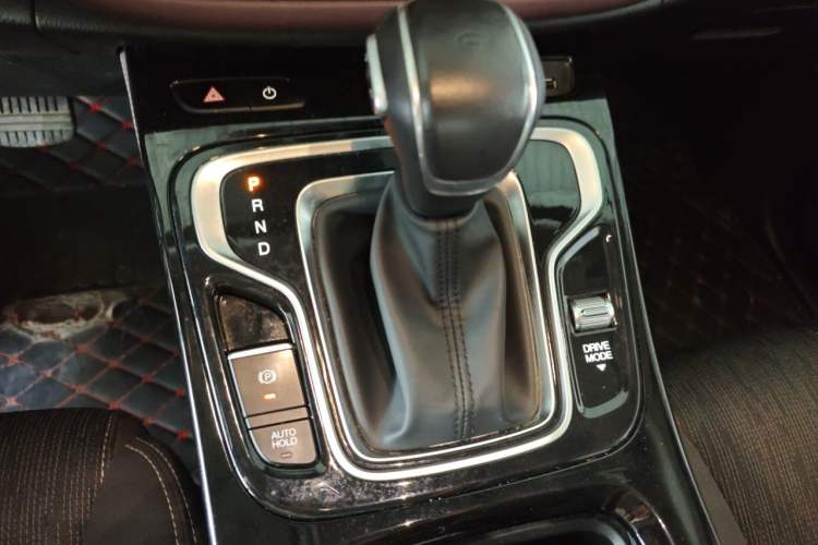 Used GAC Trumpchi M6 2023 PRO 270T DCT Elite Edition Gear Lever